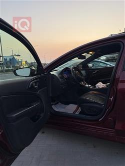 کرایسلەر 200